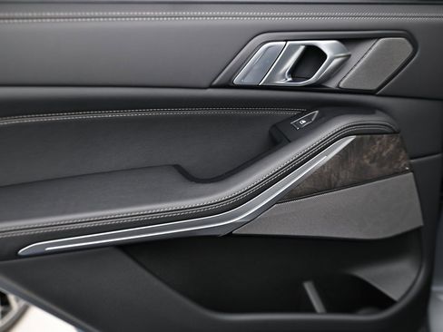 New 2026 BMW X5 xDrive40i w/ M Sport Package image 23