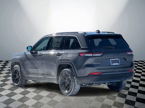New 2026 Jeep Grand Cherokee Altitude image 6