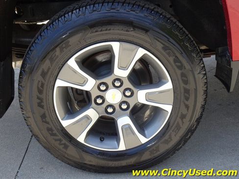 Used 2015 Chevrolet Colorado Z71 w/ LPO, Gearon Bar Package AWD/4WD image 36