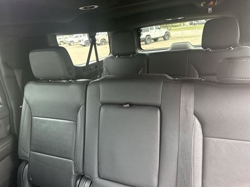 Used 2022 Chevrolet Suburban LT AWD/4WD image 51