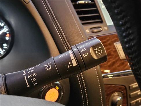 Used 2018 Nissan Armada Platinum w/ Captain Seat Package image 15