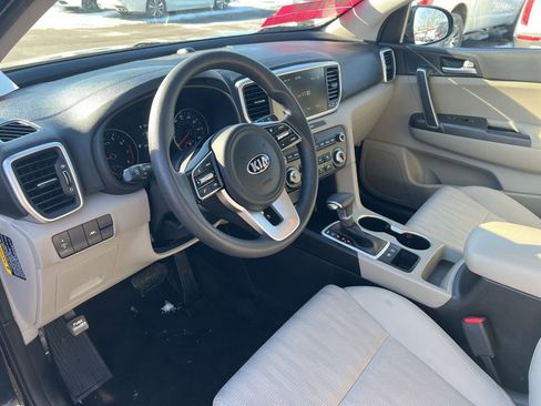 Certified 2022 Kia Sportage LX image 6