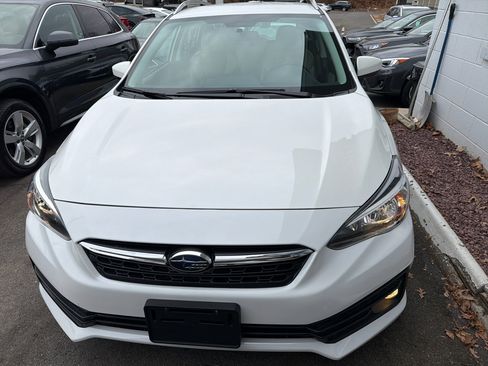 Used 2023 Subaru Impreza 2.0i Premium image 2