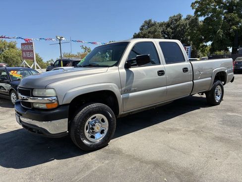 Used 2001 Chevrolet Silverado 2500 LS image 1
