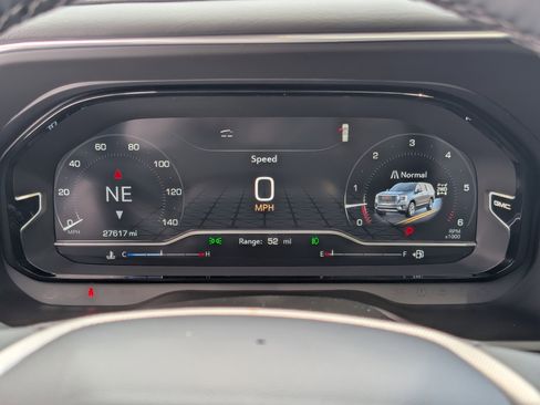 Used 2024 GMC Yukon Denali image 18