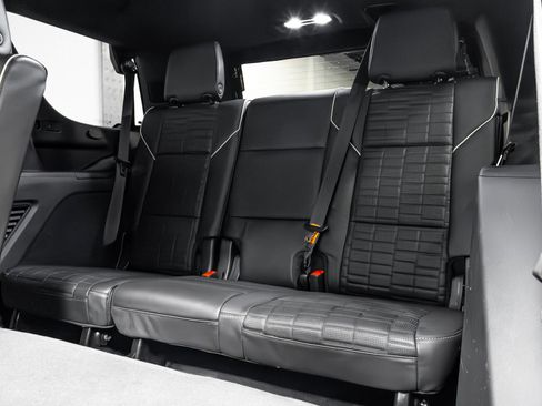 Used 2023 Cadillac Escalade Sport Platinum w/ LPO, ONYX Package image 36