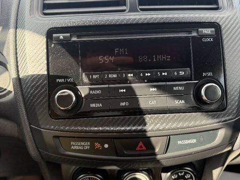 Used 2015 Mitsubishi Outlander Sport ES FWD image 12