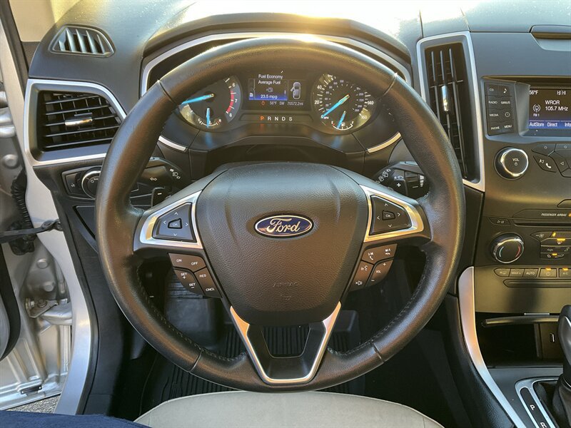 Used 2017 Ford Edge SEL AWD/4WD image 23
