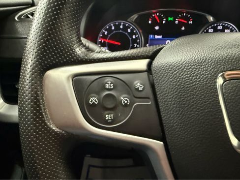 Used 2022 GMC Terrain SLE w/ Driver Convenience Package AWD/4WD image 10
