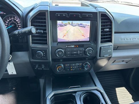 Used 2020 Ford F350 XLT w/ Camper Package AWD/4WD image 12