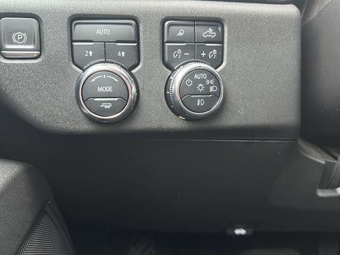 Used 2024 GMC Sierra 1500 SLT image 20