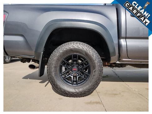 Used 2020 Toyota Tacoma TRD Pro AWD/4WD image 18