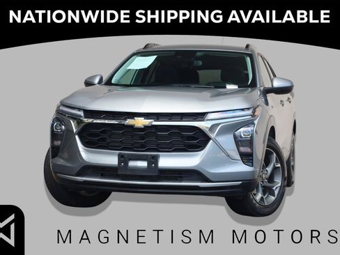 Used 2024 Chevrolet Trax LT FWD image 1