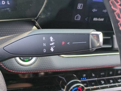 Used 2025 Chevrolet Equinox RS w/ Safety and Technology Package FWD image 9