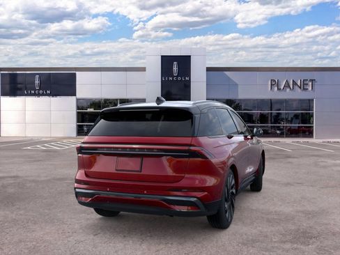 New 2026 Lincoln Nautilus Reserve w/ Jet Appearance Package AWD/4WD image 8