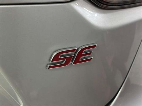 Used 2020 Toyota Corolla SE w/ SE Premium Package FWD image 6