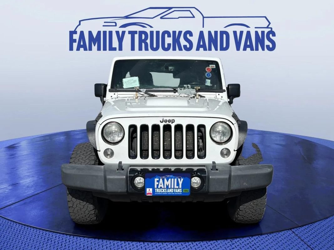 Used 2014 Jeep Wrangler Unlimited Sahara AWD/4WD image 8