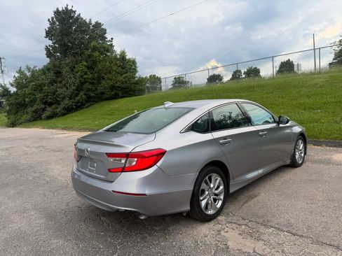 Used 2019 Honda Accord LX image 4