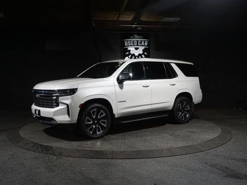 Used 2021 Chevrolet Tahoe Premier w/ Premium Package AWD/4WD image 1
