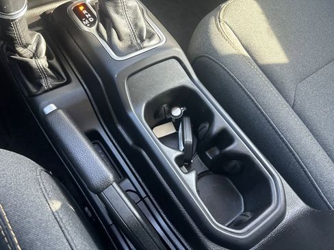 Used 2024 Jeep Wrangler Sport S image 14