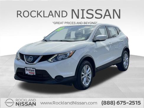 Used 2018 Nissan Rogue Sport S w/ S Appearance Package image 1