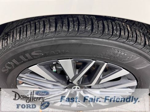 Used 2025 Nissan Altima 2.5 SV image 18