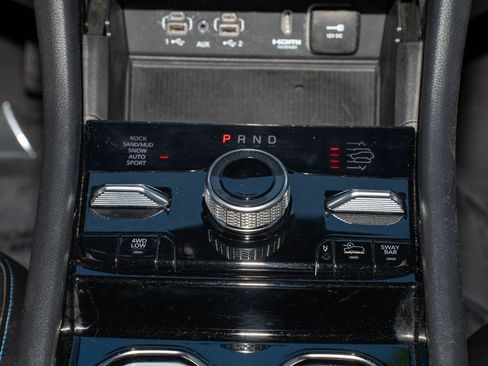 Used 2023 Jeep Grand Cherokee Trailhawk w/ Luxury Tech Group III image 25