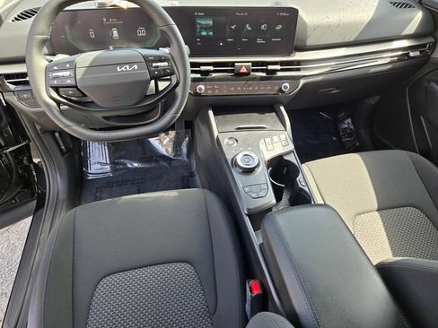 New 2026 Kia Sportage LX FWD image 19