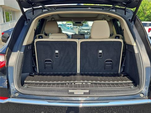 Used 2023 Acura MDX FWD w/ Technology Package image 13