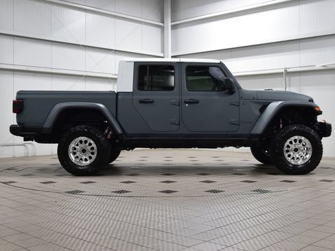 Used 2026 Jeep Gladiator Mojave AWD/4WD image 8