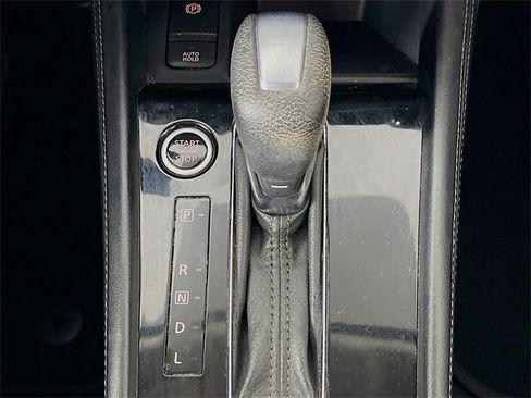 Used 2021 Nissan Kicks SV image 17