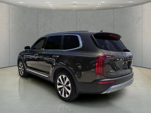 Used 2020 Kia Telluride S w/ S 8 Passenger Seating Package FWD image 7