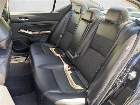 Used 2024 Nissan Altima 2.5 SR FWD image 18