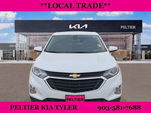 Used 2021 Chevrolet Equinox LT image 2