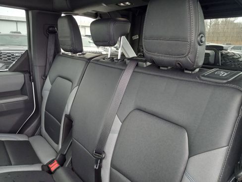 Used 2023 Ford Bronco Black Diamond w/ Sasquatch Package image 13