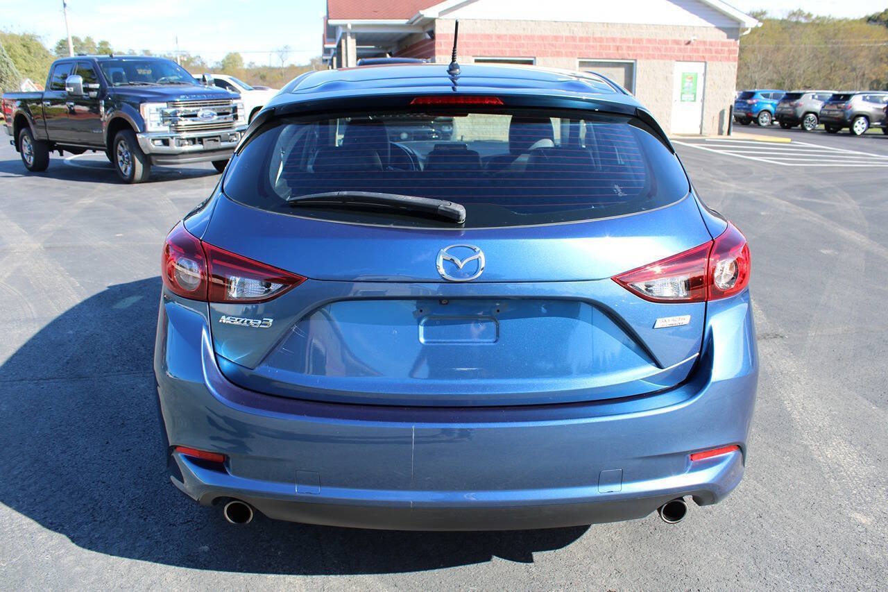 Used 2017 MAZDA MAZDA3 Touring FWD image 4