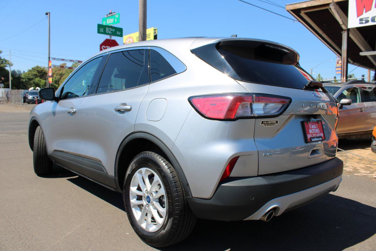 Used 2021 Ford Escape SE AWD/4WD image 4