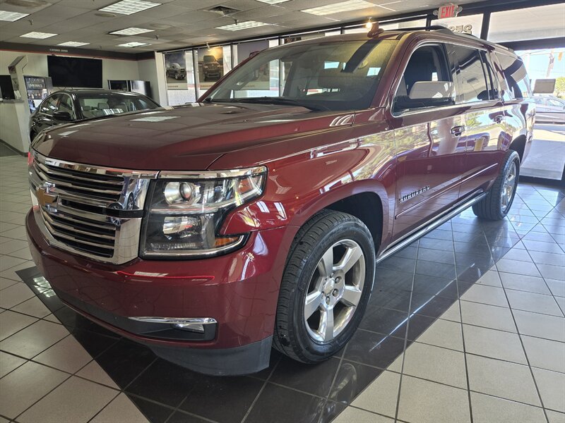 Used 2020 Chevrolet Suburban Premier w/ Max Trailering Package AWD/4WD image 8