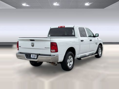Used 2022 RAM 1500 Classic SLT w/ Electronics Group AWD/4WD image 9