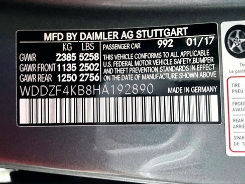 Used 2017 Mercedes-Benz E 300 4MATIC image 30