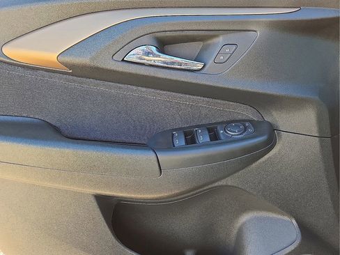 Used 2023 Chevrolet TrailBlazer ACTIV w/ Driver Confidence Package image 21