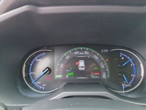 Used 2025 Toyota RAV4 XLE w/ Convenience Package AWD/4WD image 11