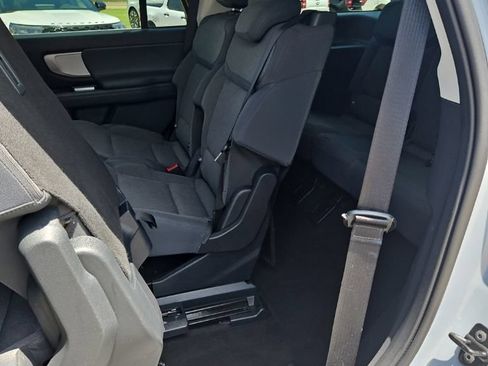 Used 2025 Ford Expedition Active AWD/4WD image 23