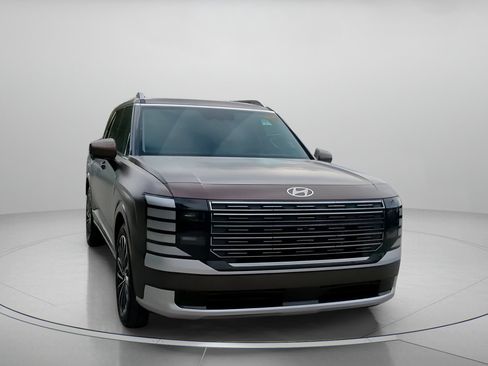 Used 2026 Hyundai Palisade Calligraphy FWD image 5