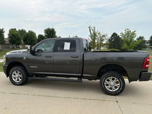 Used 2024 RAM 2500 Laramie AWD/4WD image 7