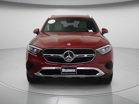 Used 2025 Mercedes-Benz GLC 350e 4MATIC image 6