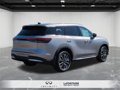 New 2026 INFINITI QX60 Luxe w/ Family Package image 5