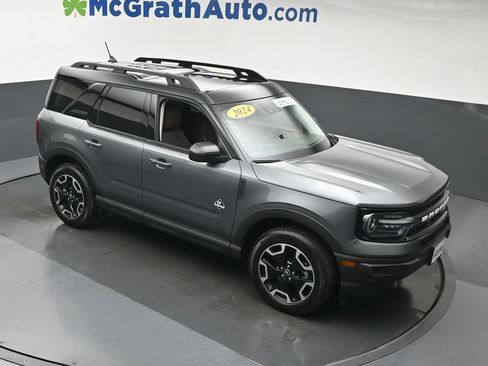 Used 2024 Ford Bronco Sport Outer Banks w/ Tech Package AWD/4WD image 3
