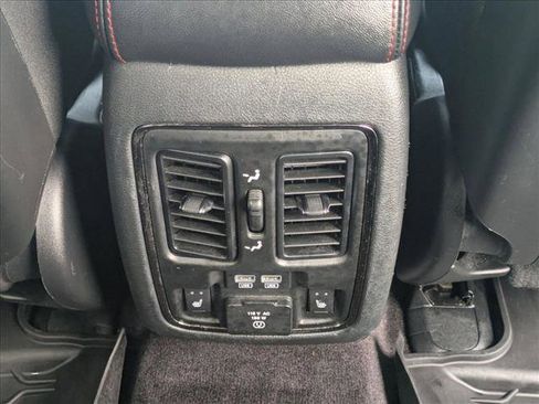 Used 2018 Dodge Durango R/T w/ Technology Group image 18