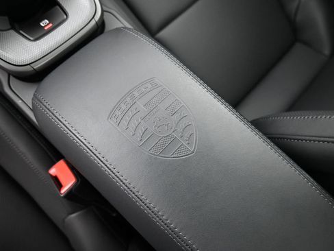 Used 2026 Porsche 911 Carrera image 22